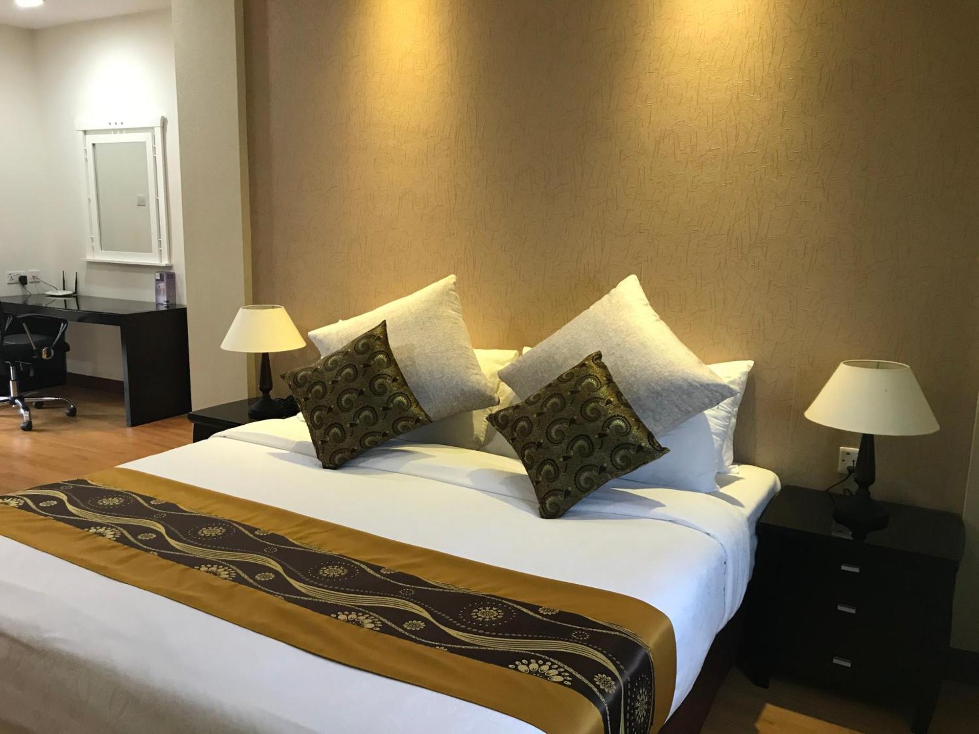 Rimbun Suites & Residences Bandar Seri Begawan Exterior photo